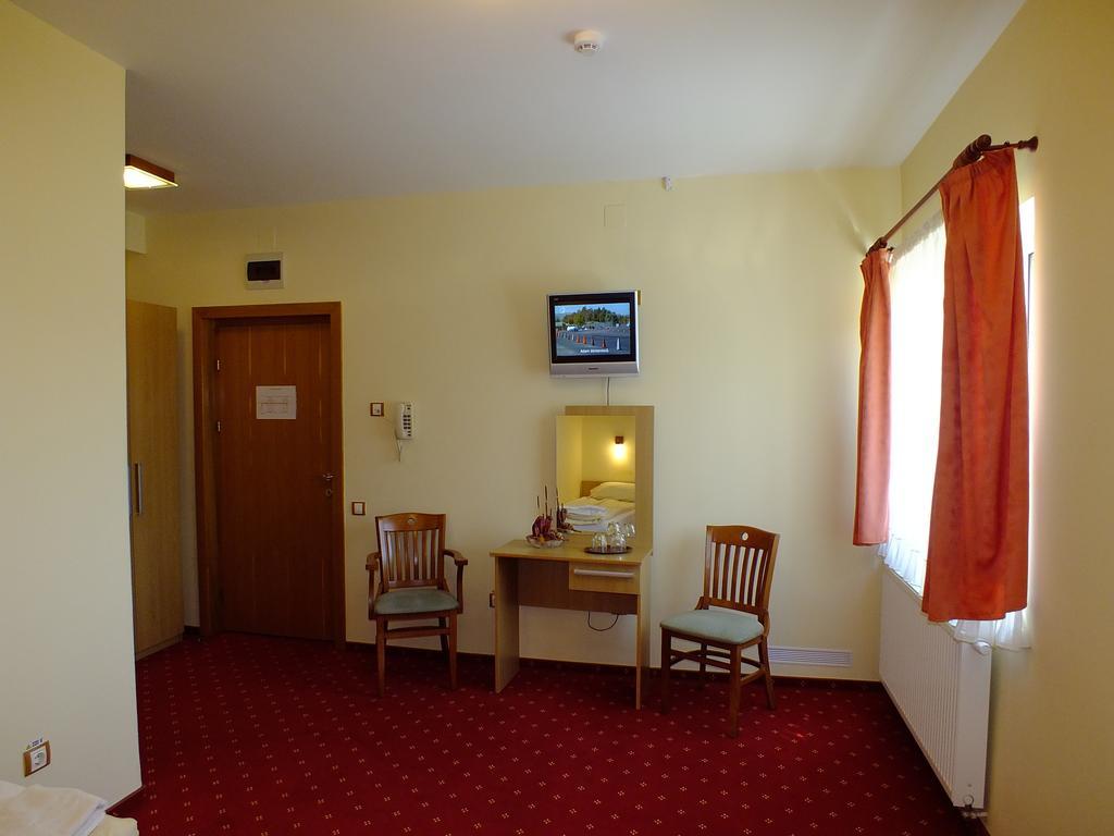 Motel Vector Acăţari Rom bilde