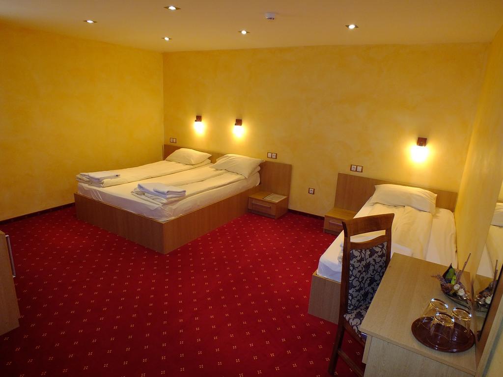 Motel Vector Acăţari Rom bilde