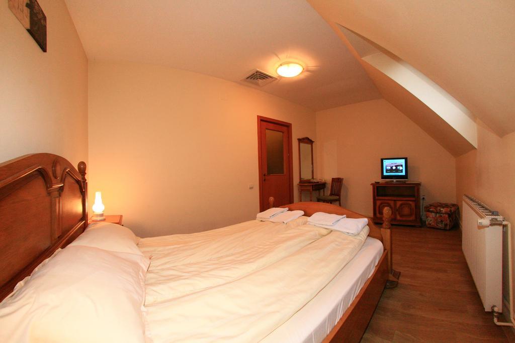 Motel Vector Acăţari Rom bilde