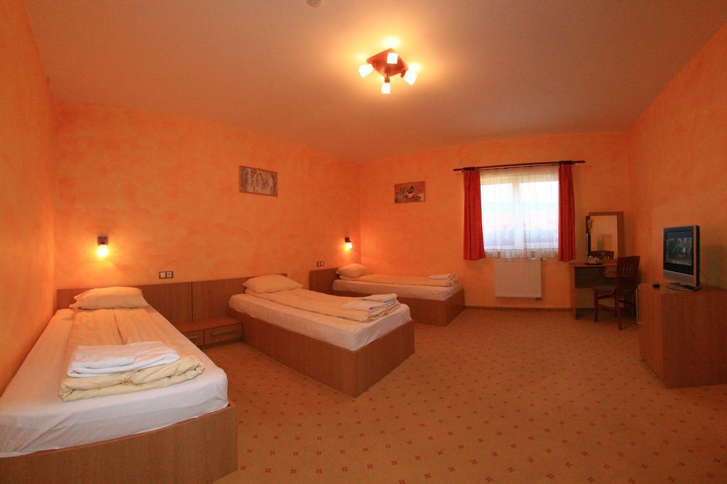 Motel Vector Acăţari Rom bilde