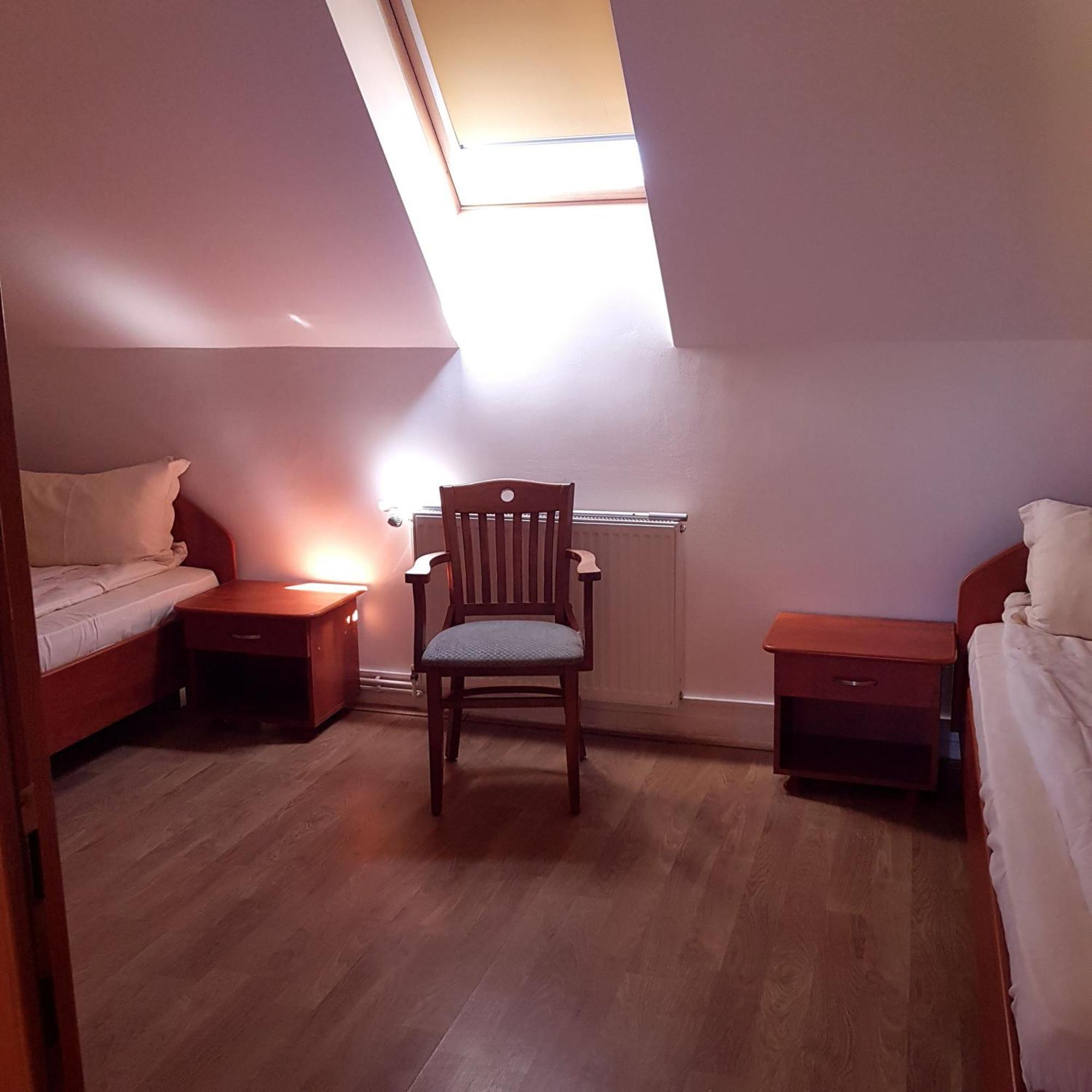 Motel Vector Acăţari Eksteriør bilde