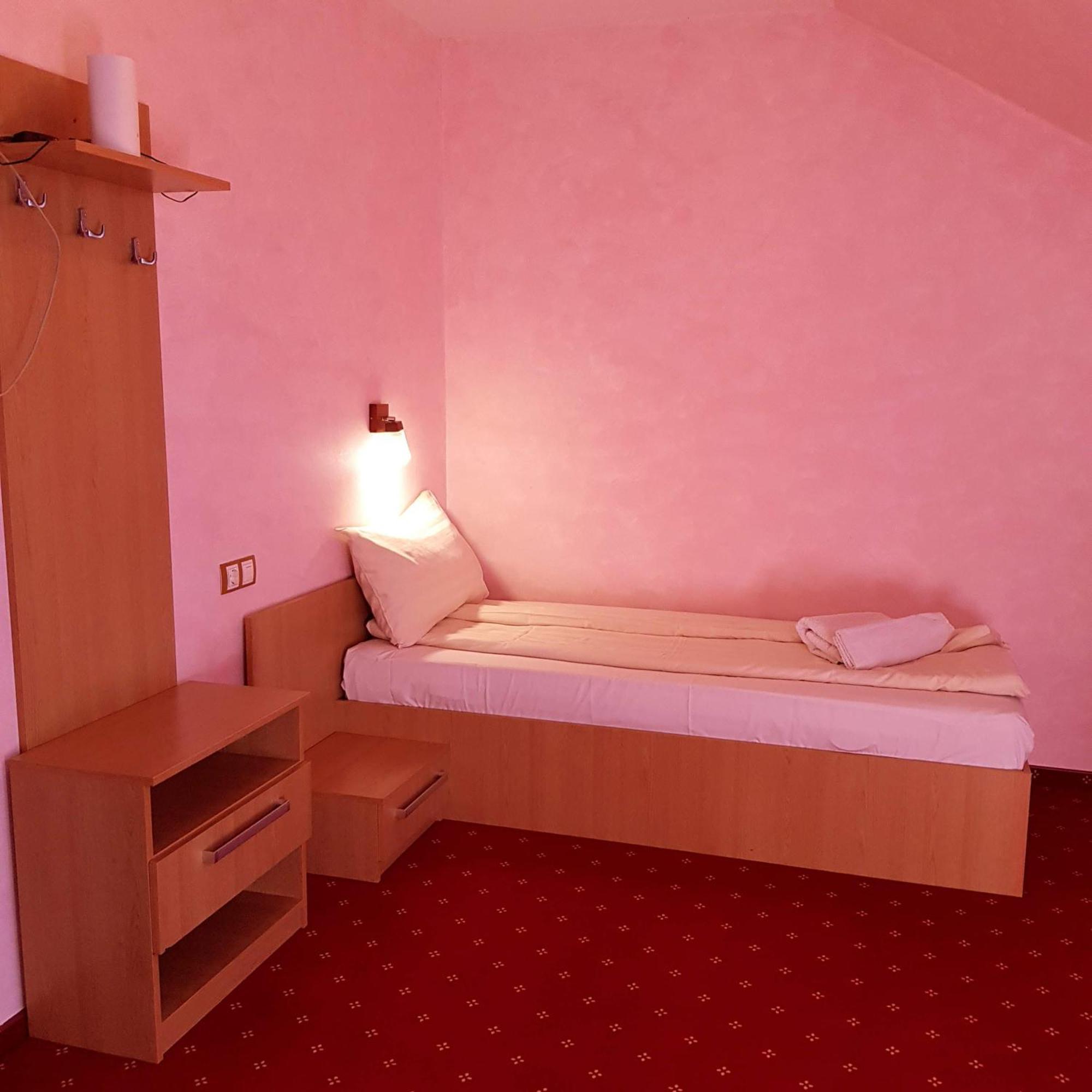 Motel Vector Acăţari Eksteriør bilde
